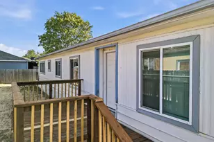 3858 Falcon St, White City, OR 97503 - Photo 2