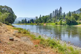 8158 Rogue River Hwy, Grants Pass, OR 97527 - Photo 70
