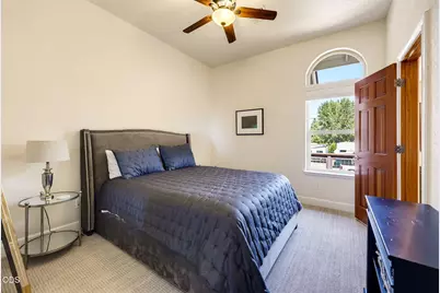8158 Rogue River Highway, Grants Pass, OR 97527 - Photo 30