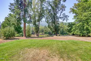 8158 Rogue River Hwy, Grants Pass, OR 97527 - Photo 66