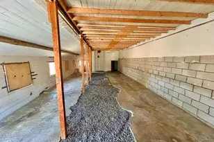 65325 Hwy 20, Bend, OR 97703 - Photo 24