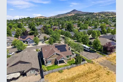 3686 Windgate Street, Medford, OR 97504 - Photo 42