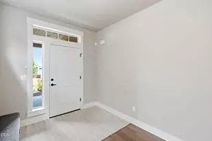 20853 SE Humber Ln, Bend, OR 97702 - Photo 16