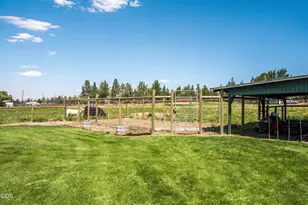 1714 NW 53rd St, Redmond, OR 97756 - Photo 44