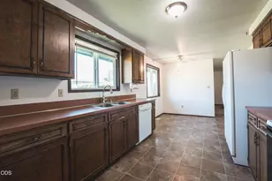 1714 NW 53rd St, Redmond, OR 97756 - Photo 22