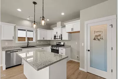 2229 Piazza Drive, Medford, OR 97501 - Photo 12
