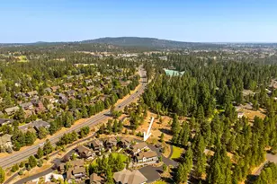 19749 SW River Cp Ln, Bend, OR 97702 - Photo 44