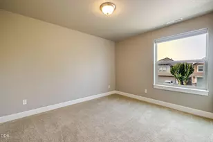 3129 Northeast Flagstone Avenue, Bend, OR 97701 - Photo 44