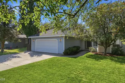 3389 NE Stonebrook Loop, Bend, OR 97701 - Photo 2