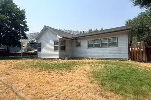 317 S Canyon Blvd, John Day, OR 97845 - Photo 4