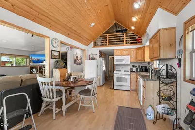 7900 Hyatt Prairie Road # 16, Ashland, OR 97520 - Photo 4