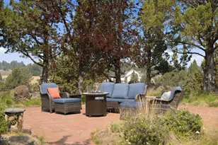 61345 Mountain Breezes Ct, Bend, OR 97702 - Photo 32