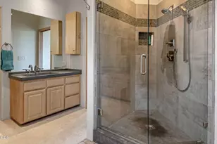 61345 Mountain Breezes Ct, Bend, OR 97702 - Photo 16