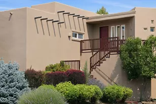 61345 Mountain Breezes Ct, Bend, OR 97702 - Photo 2