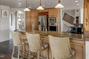 61345 Mountain Breezes Ct, Bend, OR 97702 - Photo 10