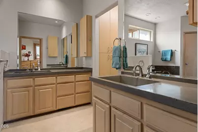 61345 Mountain Breezes Court, Bend, OR 97702 - Photo 14