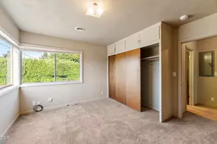 1497 S Stage Rd, Medford, OR 97501 - Photo 8