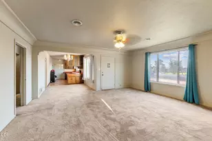 1497 S Stage Rd, Medford, OR 97501 - Photo 6