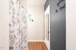 1315 W Main St, Medford, OR 97501 - Photo 12