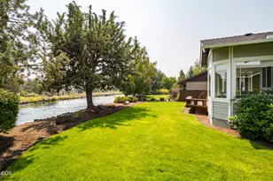 63364 NE Brightwater Dr, Bend, OR 97701 - Photo 40