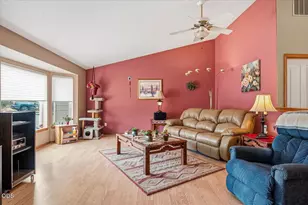 118 SW Bent Loop, Powell Butte, OR 97753 - Photo 4