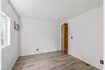 1523 SE Bronzewood Avenue, Bend, OR 97702 - Photo 18
