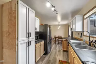 649 Front St, Klamath Falls, OR 97601 - Photo 20