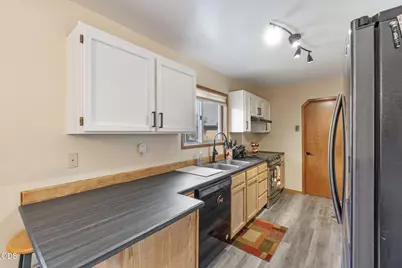 649 Front Street, Klamath Falls, OR 97601 - Photo 16