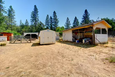 2141 Foots Creek Left Fork Road, Gold Hill, OR 97525 - Photo 30