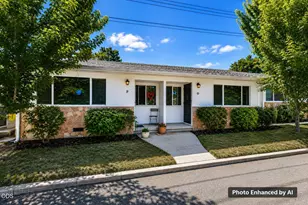 130 S Main St, Phoenix, OR 97535 - Photo 18