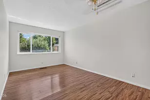 130 S Main St, Phoenix, OR 97535 - Photo 24