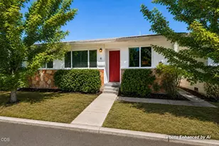 130 S Main St, Phoenix, OR 97535 - Photo 10