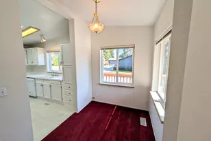 1188 NE 27th St, Bend, OR 97701 - Photo 4