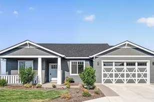 1492 Quarter Ln, Medford, OR 97504 - Photo 1