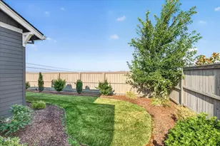 1492 Quarter Ln, Medford, OR 97504 - Photo 26