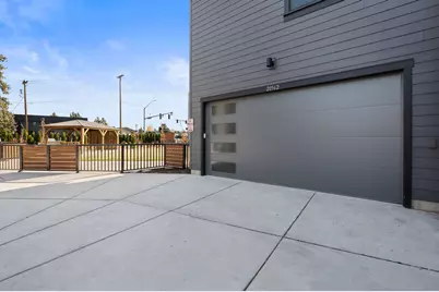 20552 NE Empire Avenue, Bend, OR 97701 - Photo 24