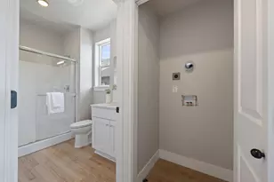 20552 NE Empire Ave, Bend, OR 97701 - Photo 14