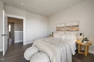 20556 NE Empire Ave, Bend, OR 97701 - Photo 14