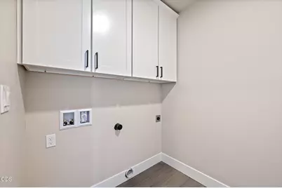 20556 NE Empire Avenue, Bend, OR 97701 - Photo 22