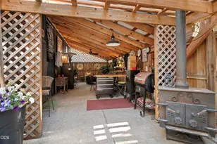 56038 Black Duck Rd, Bend, OR 97707 - Photo 14