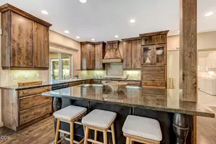 61524 Tam McArthur Loop, Bend, OR 97702 - Photo 18