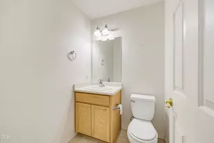 228 Talent Ave, Talent, OR 97540 - Photo 12