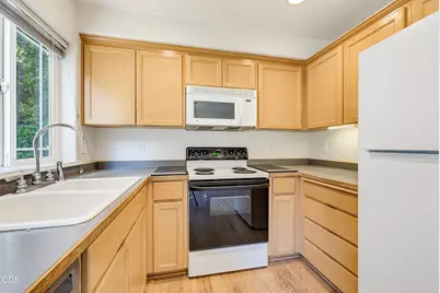 228 Talent Avenue #8, Talent, OR 97540 - Photo 8
