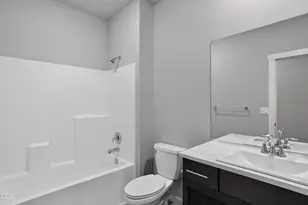 2494 NW 23rd Loop S, Redmond, OR 97756 - Photo 16