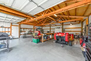 7070 NE Juniper Ridge Rd, Redmond, OR 97756 - Photo 42