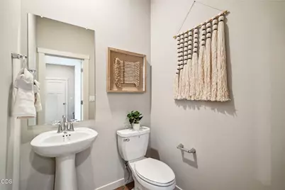 63107 NE Henningsen Pl, Bend, OR 97701 - Photo 4