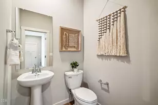 63107 NE Henningsen Pl, Bend, OR 97701 - Photo 4