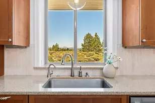 61649 Hosmer Lake Dr, Bend, OR 97702 - Photo 34