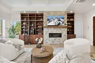 61649 Hosmer Lake Dr, Bend, OR 97702 - Photo 10