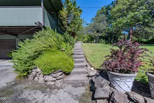 132 High Oak Dr, Medford, OR 97504 - Photo 46